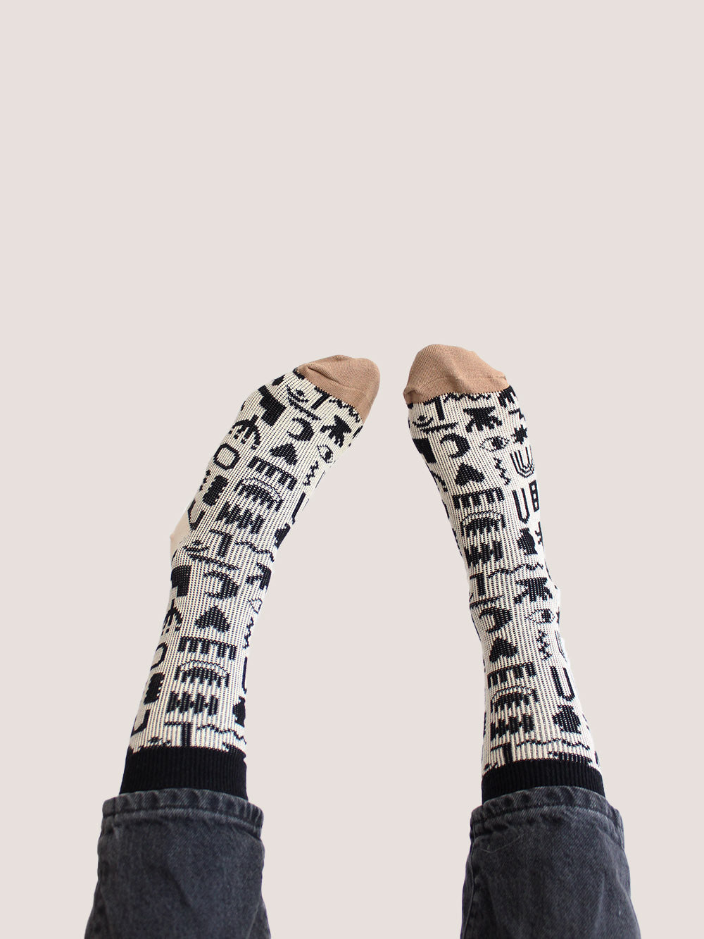 Socken "Formen und Muster" | schwarz und weiß