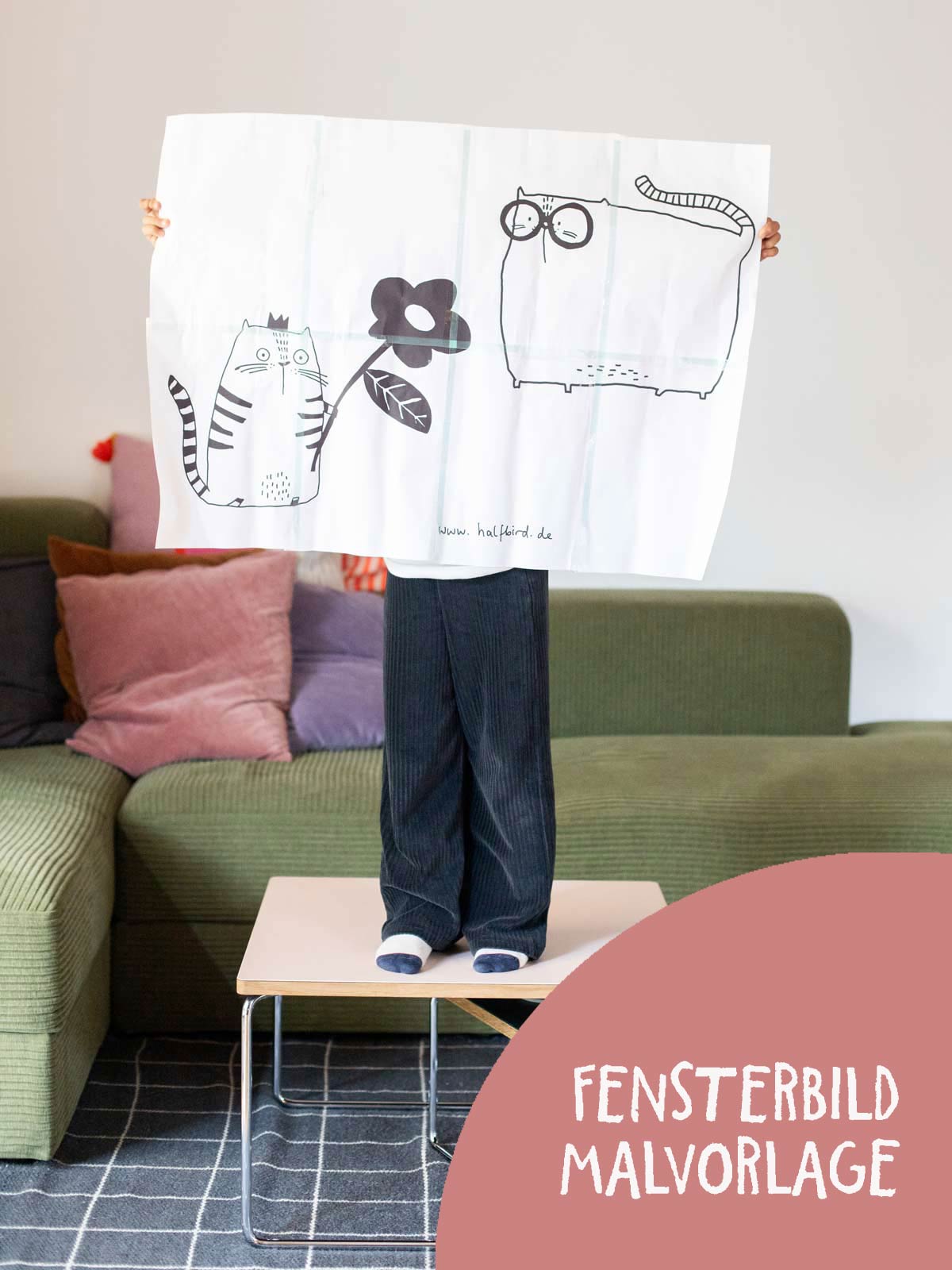 Kind hält Fensterbild Malvorlage Katze von Halfbird