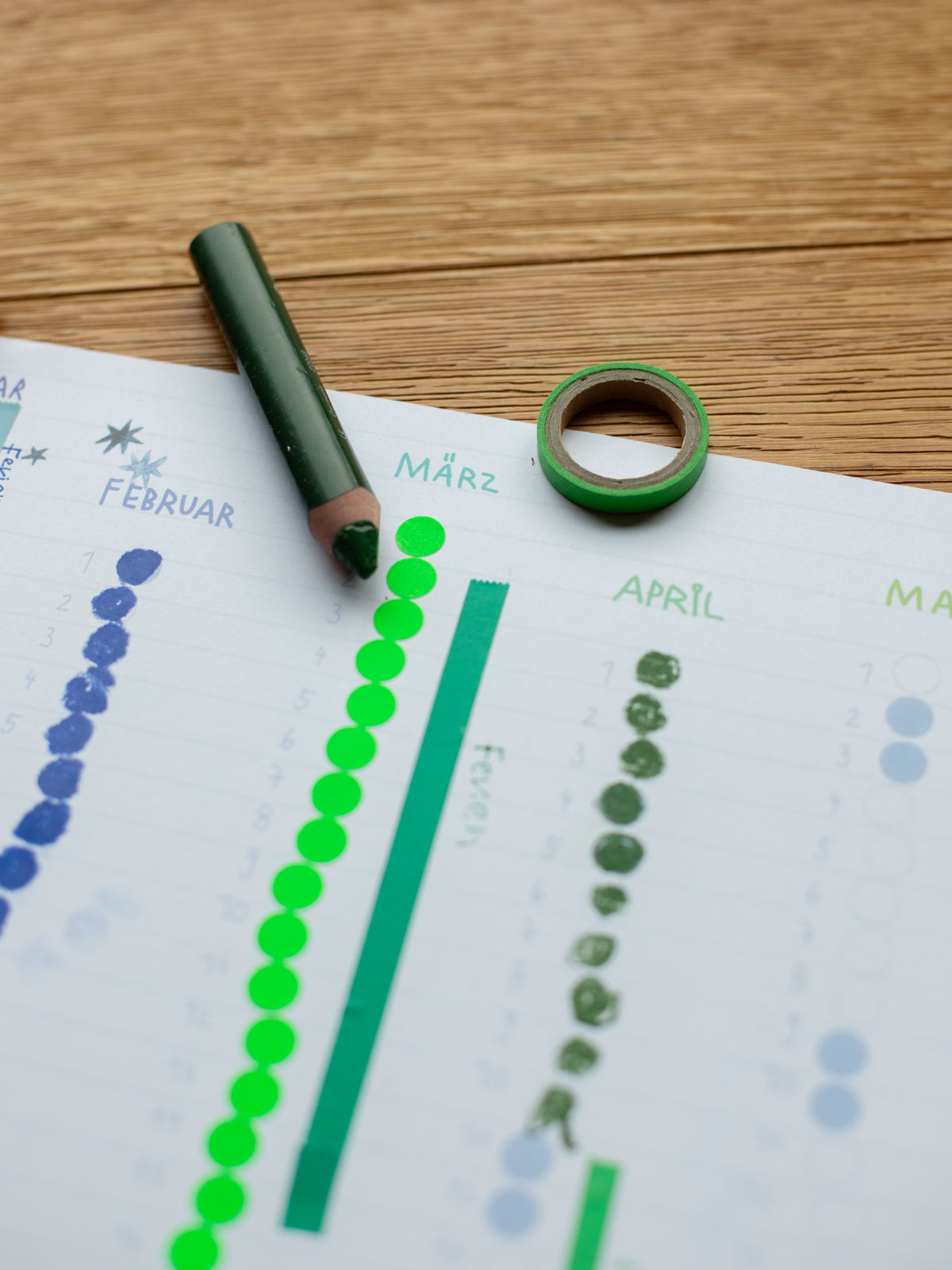 Detailbild Stickerkalender nach Montessori von Halfbird