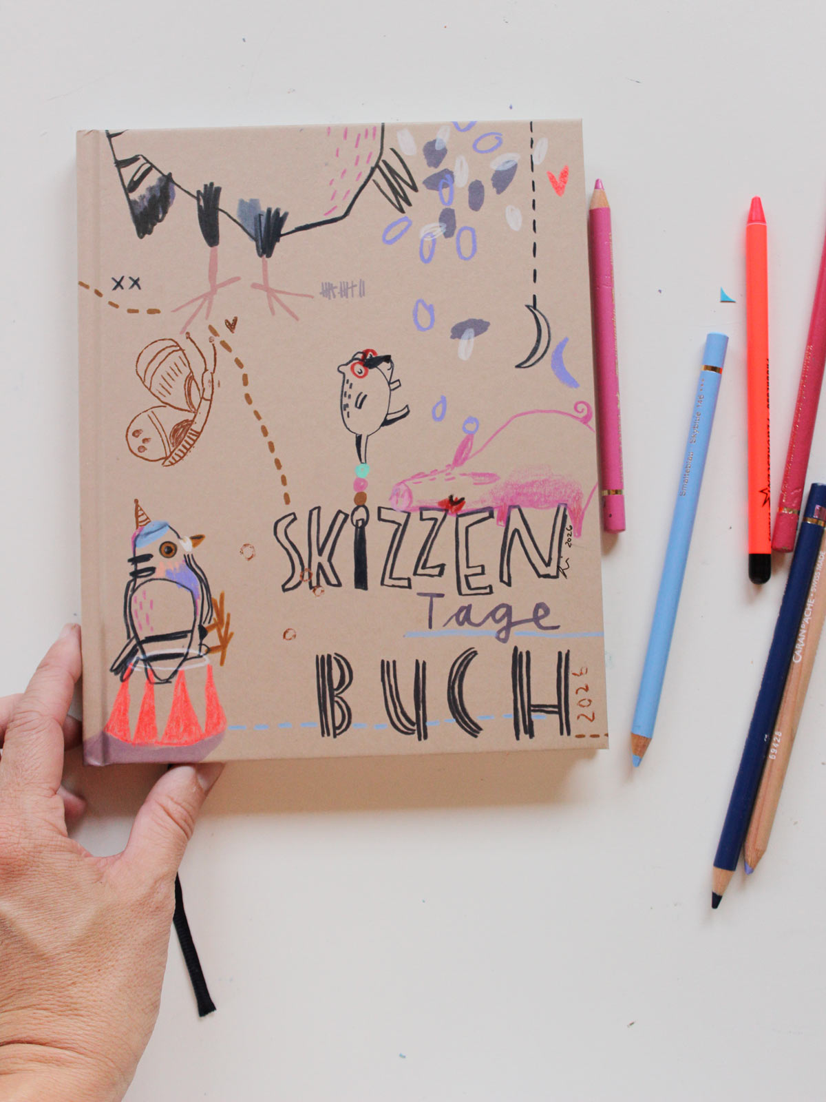 Skizzenbuch Cover bemalt von Halfbird
