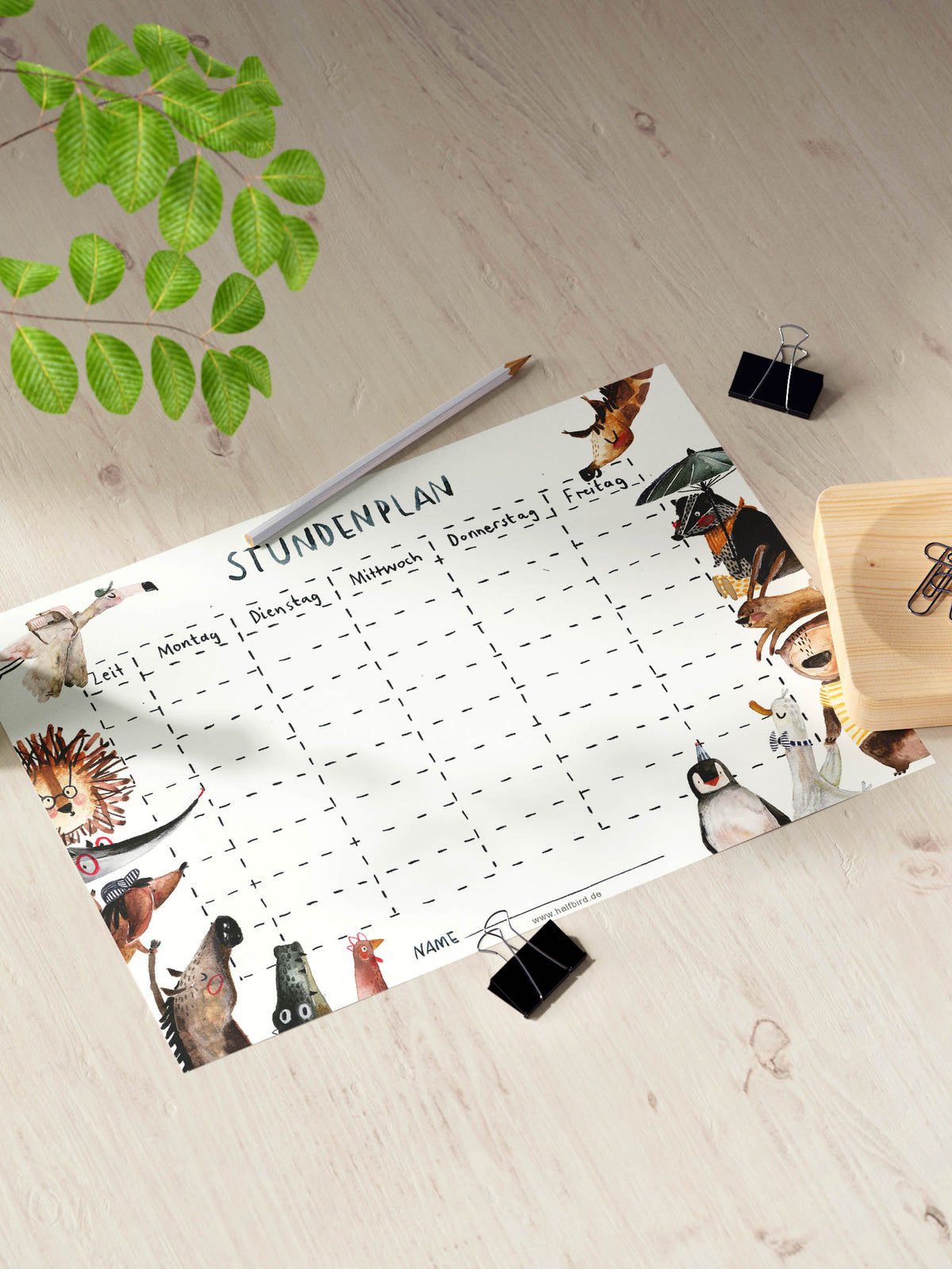 STundenplan Tiere auf dem Tisch liegend