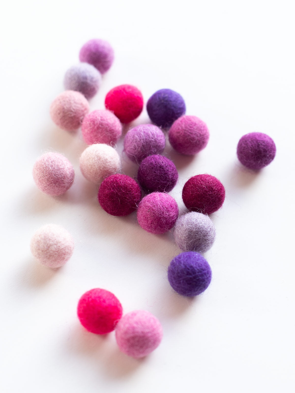 Filzkugel Set "Pink/Violet" von Rico bei Halfbird