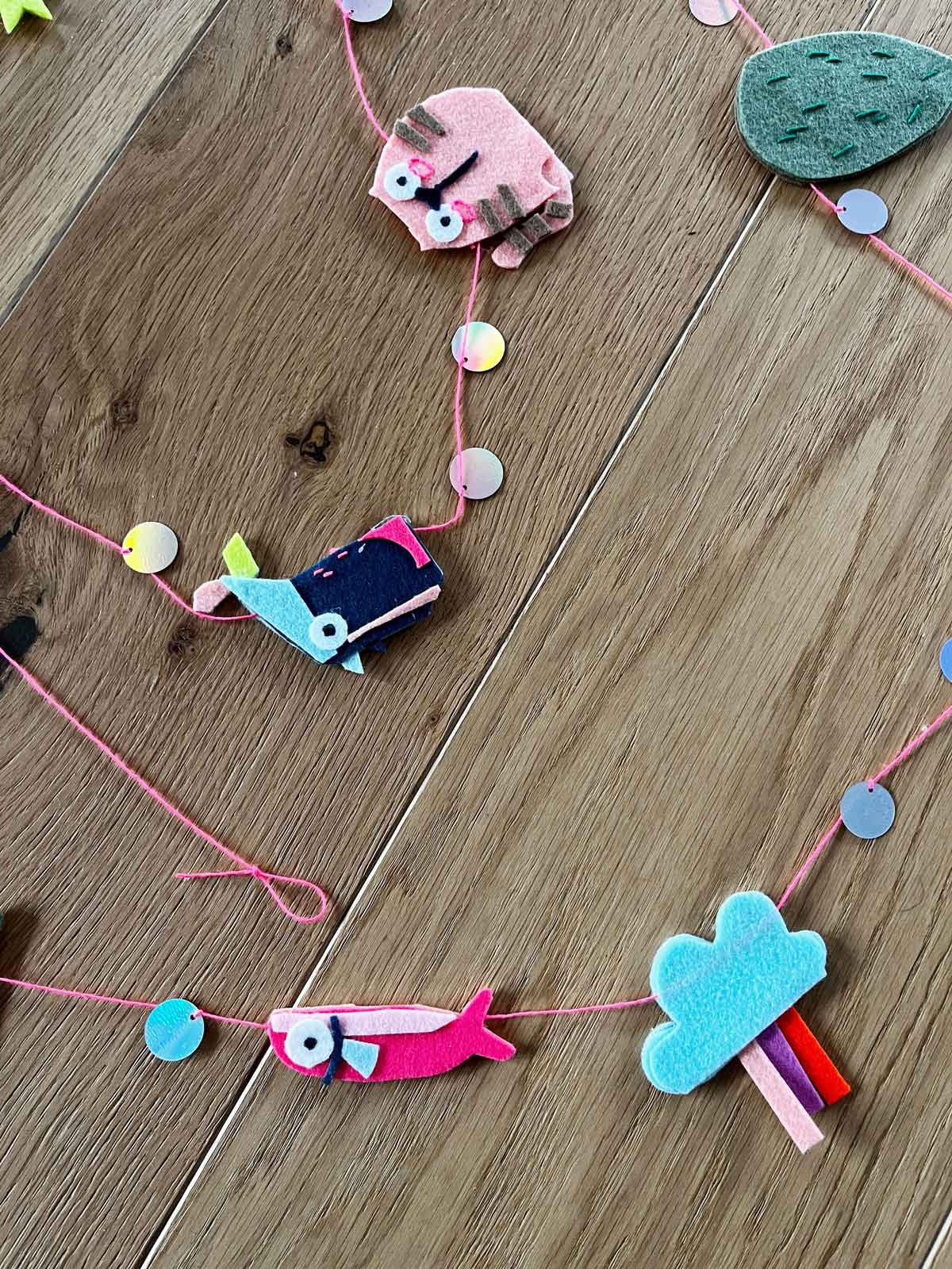 Girlande nach Bastelvorlage von Halfbird