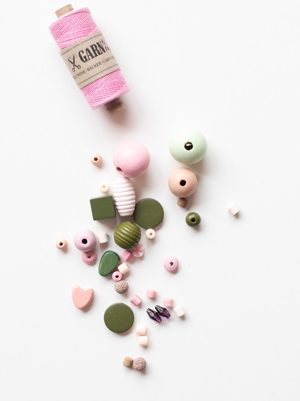 Garn mit Perlenset Kirschblüte von Halfbird