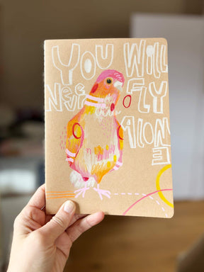 Notizbuch bemalt mit Taube aus der Mal- und Transfervorlage Tauben von Halfbird 