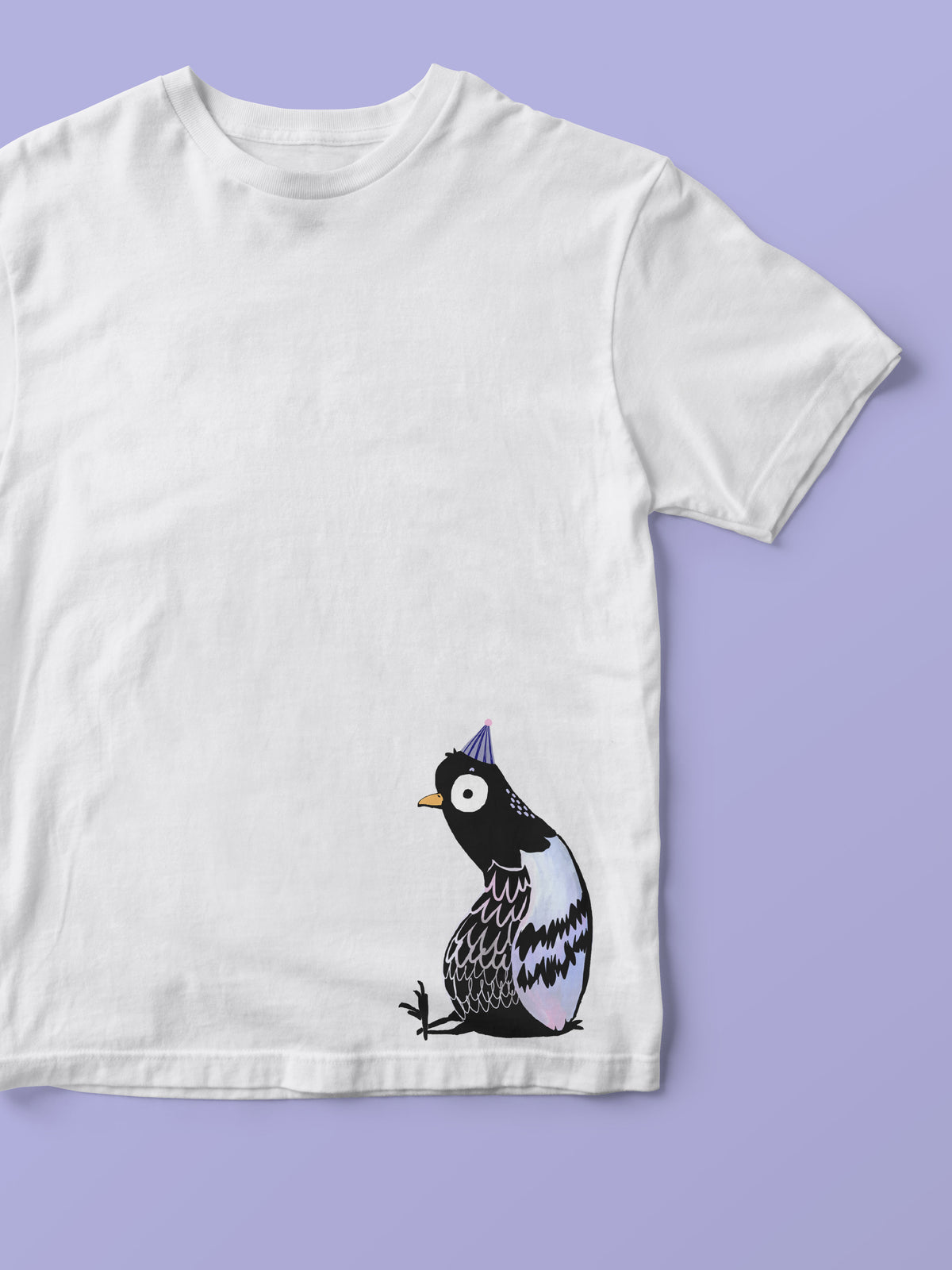 Shirt mit randlosem Bügelbild Taube sitzend von Halfbird