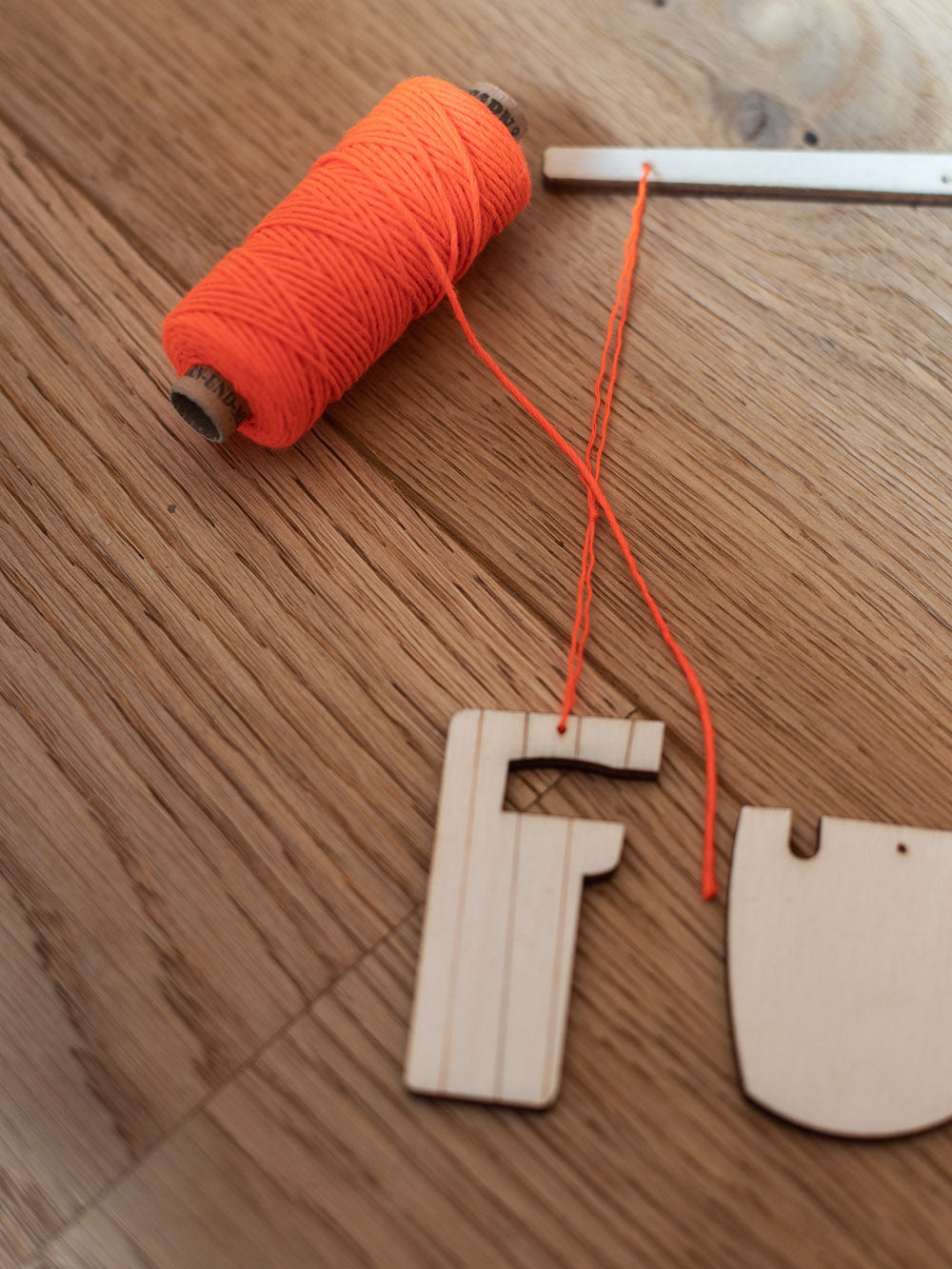 DIY Fuck Mobile | zum selbst fädeln